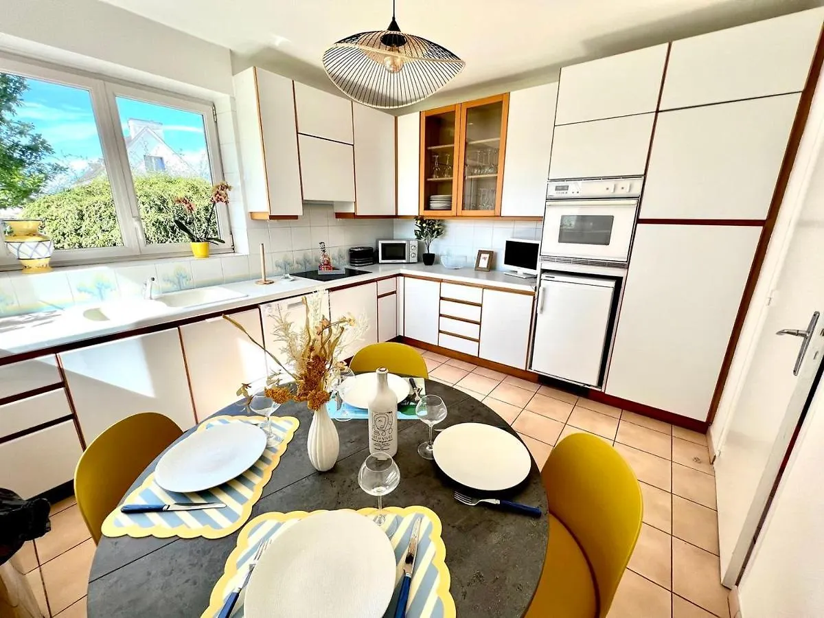 L Ame Voyageuse, Raffinee, 2-8 Personnes, 15 Min Des Plages Baye  Casa de Férias