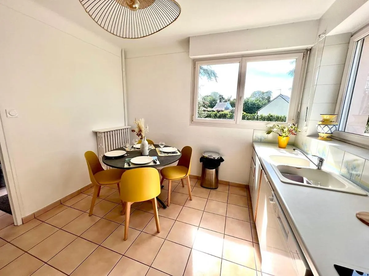 L Ame Voyageuse, Raffinee, 2-8 Personnes, 15 Min Des Plages Baye  Casa de Férias Baye (Finistere)