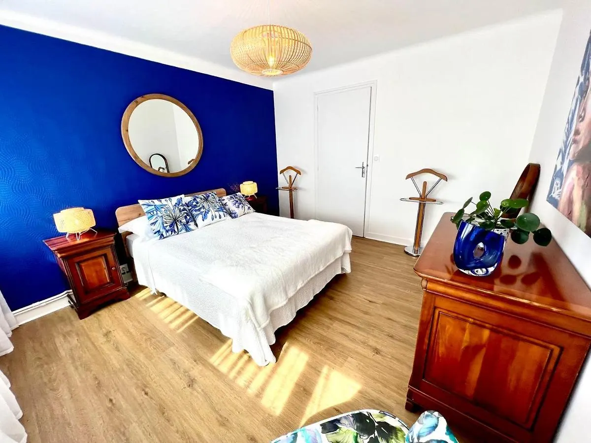 L Ame Voyageuse, Raffinee, 2-8 Personnes, 15 Min Des Plages Baye  Baye (Finistere)