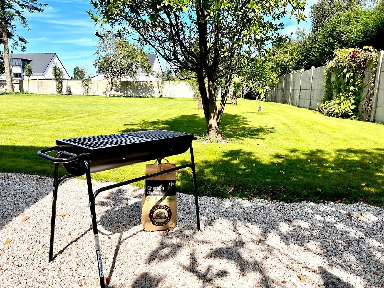L Ame Voyageuse, Raffinee, 2-8 Personnes, 15 Min Des Plages Baye  Baye (Finistere)